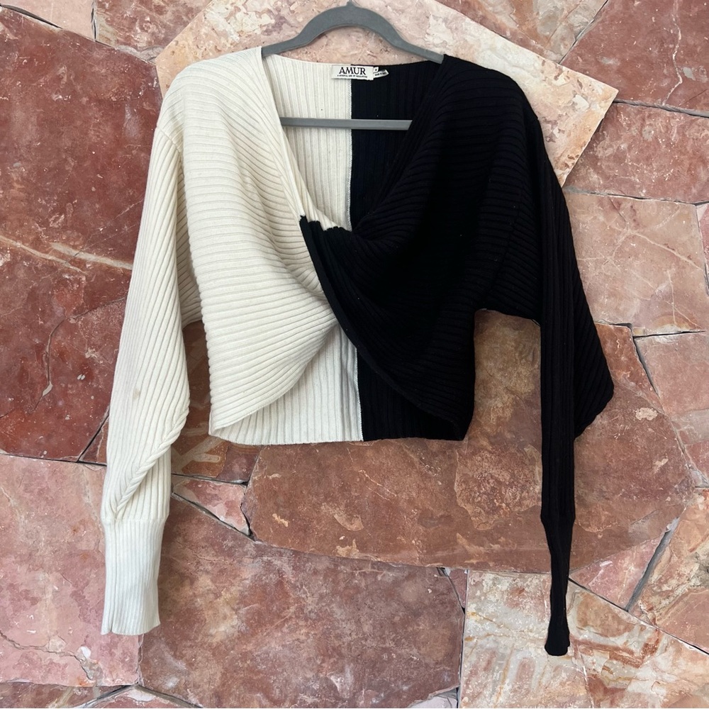 AMUR Merino wool sweater